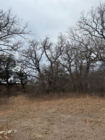 5905 Arrowhead Drive, Granbury, TX 76048