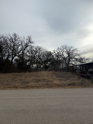 5905 Arrowhead Drive, Granbury, TX 76048