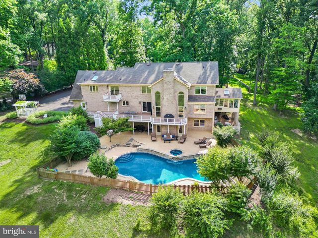 431 OLYMPIA WAY, Great Falls, VA 22066