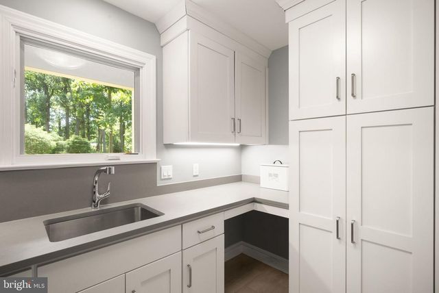 431 OLYMPIA WAY, Great Falls, VA 22066