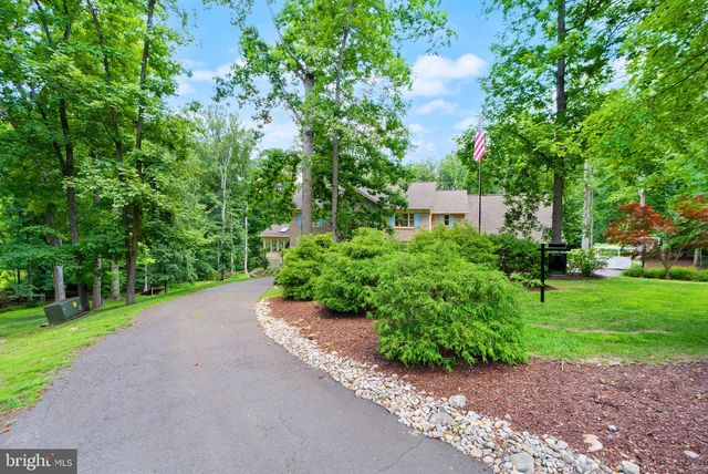431 OLYMPIA WAY, Great Falls, VA 22066