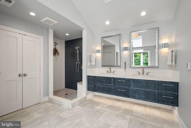 431 OLYMPIA WAY, Great Falls, VA 22066
