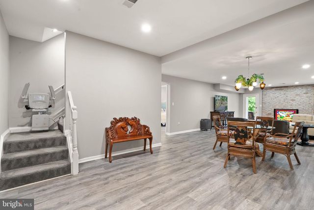 431 OLYMPIA WAY, Great Falls, VA 22066