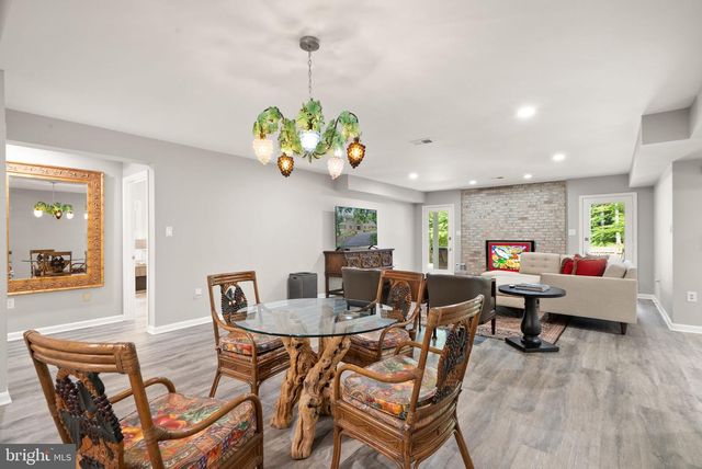 431 OLYMPIA WAY, Great Falls, VA 22066