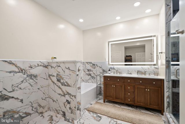 431 OLYMPIA WAY, Great Falls, VA 22066