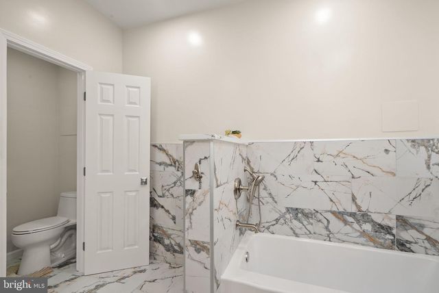 431 OLYMPIA WAY, Great Falls, VA 22066