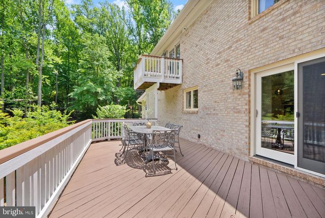 431 OLYMPIA WAY, Great Falls, VA 22066