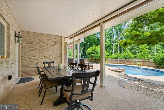 431 OLYMPIA WAY, Great Falls, VA 22066