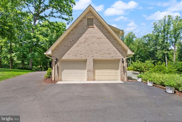 431 OLYMPIA WAY, Great Falls, VA 22066