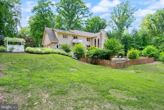 431 OLYMPIA WAY, Great Falls, VA 22066