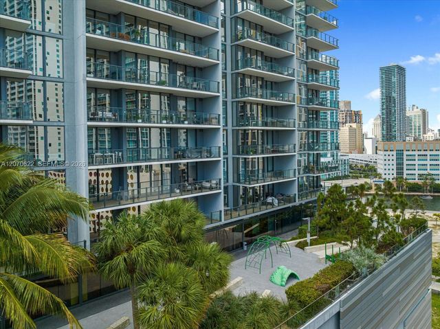 68 SE 6th Street 2304, Miami, FL 33131