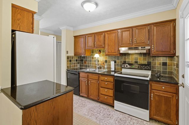 8482 Dover Crest Court, Galloway, OH 43119