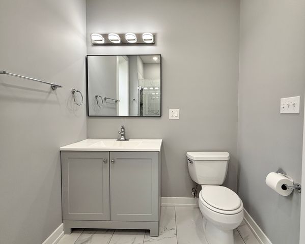 4032 W Wilcox Street, Chicago, IL 60624