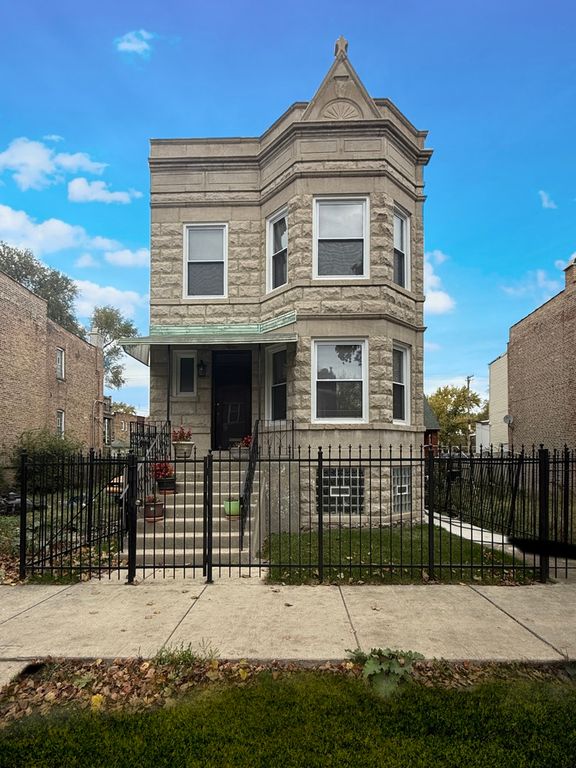 4032 W Wilcox Street, Chicago, IL 60624