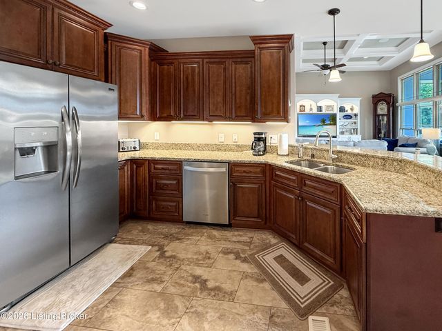 677 Oak Creek Dr, Mt Washington, KY 40047