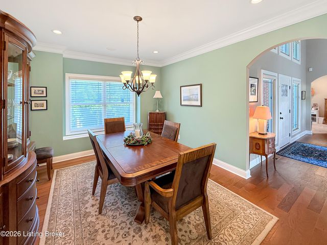 677 Oak Creek Dr, Mt Washington, KY 40047