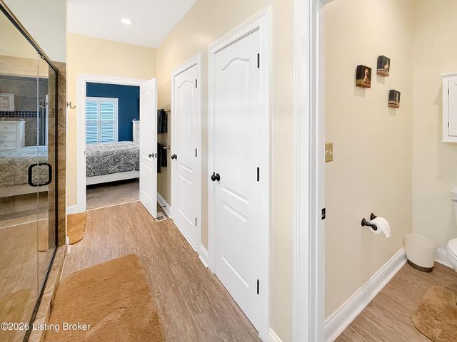 677 Oak Creek Dr, Mt Washington, KY 40047