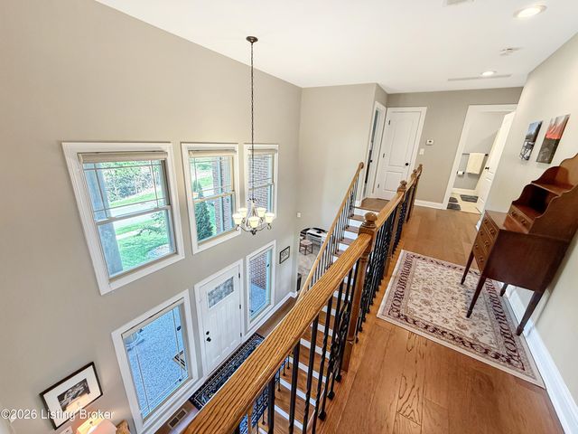677 Oak Creek Dr, Mt Washington, KY 40047