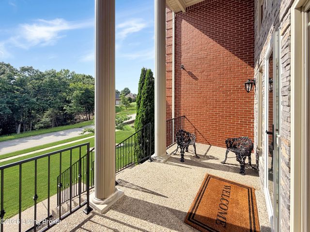 677 Oak Creek Dr, Mt Washington, KY 40047