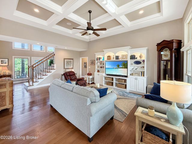 677 Oak Creek Dr, Mt Washington, KY 40047