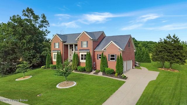 677 Oak Creek Dr, Mt Washington, KY 40047