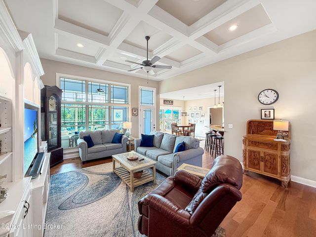 677 Oak Creek Dr, Mt Washington, KY 40047