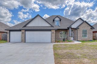 2125 Valley Hollow, Norman, OK 73071