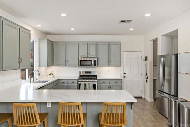 1032 Tesoro Avenue, San Marcos, CA 92069