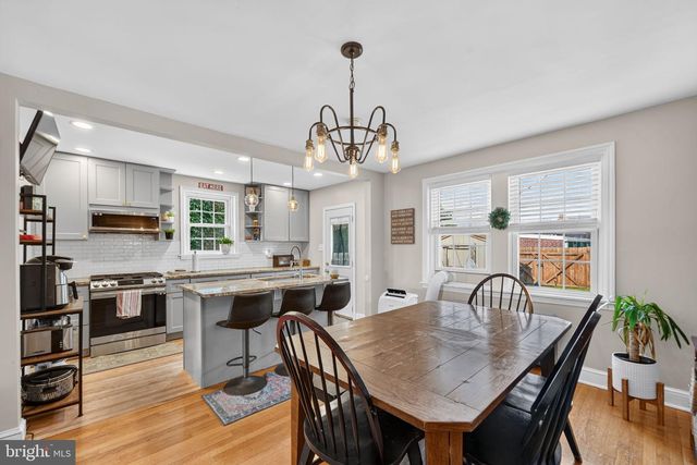 1811 OAK ST, Wilmington, DE 19805