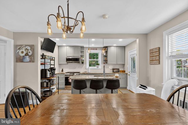 1811 OAK ST, Wilmington, DE 19805