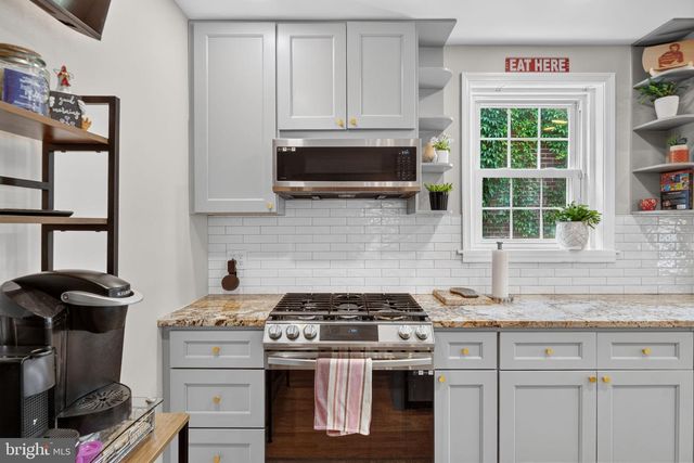 1811 OAK ST, Wilmington, DE 19805