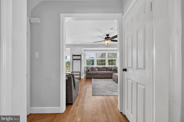1811 OAK ST, Wilmington, DE 19805