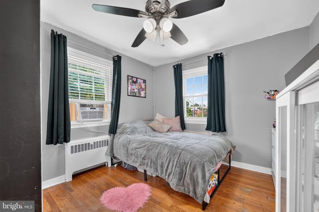 1811 OAK ST, Wilmington, DE 19805