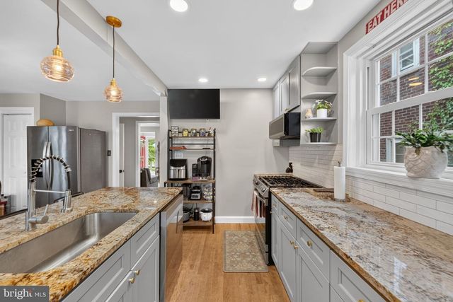 1811 OAK ST, Wilmington, DE 19805
