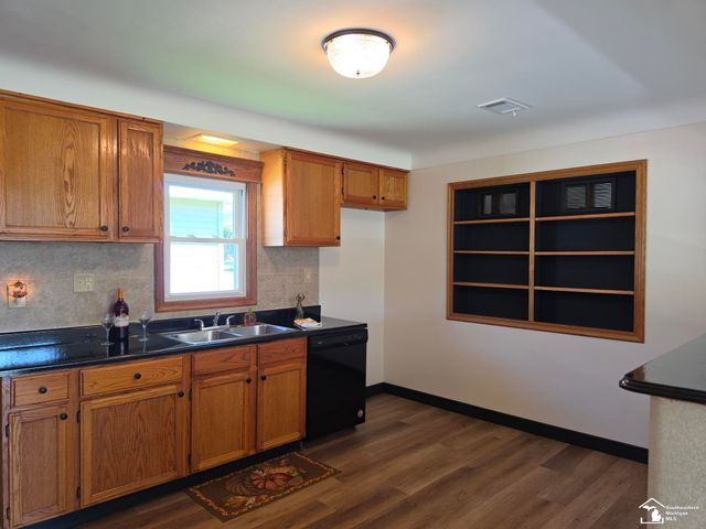 3451 Parkwood Avenue, Monroe, MI 48162