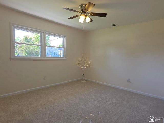 3451 Parkwood Avenue, Monroe, MI 48162