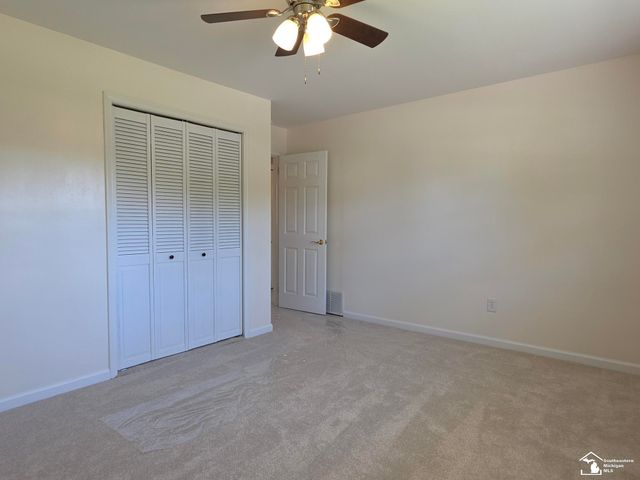 3451 Parkwood Avenue, Monroe, MI 48162
