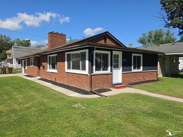 3451 Parkwood Avenue, Monroe, MI 48162