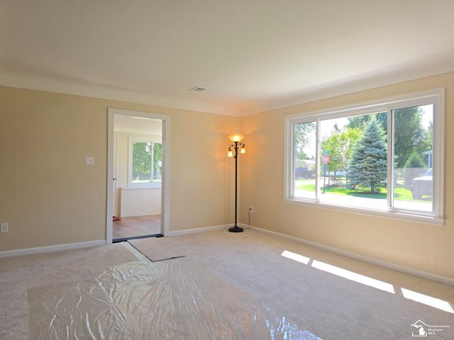 3451 Parkwood Avenue, Monroe, MI 48162