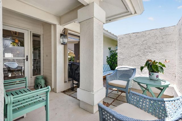 5632 SE Foxcross Place, Stuart, FL 34997