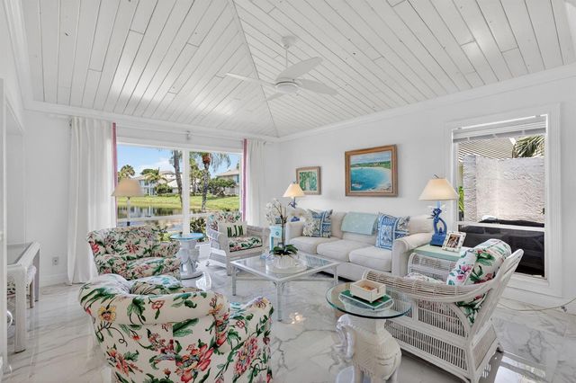 5632 SE Foxcross Place, Stuart, FL 34997