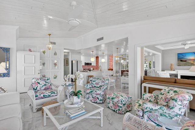 5632 SE Foxcross Place, Stuart, FL 34997