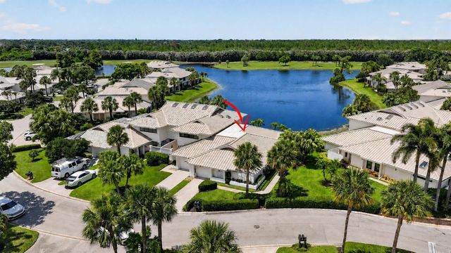 5632 SE Foxcross Place, Stuart, FL 34997