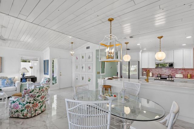 5632 SE Foxcross Place, Stuart, FL 34997