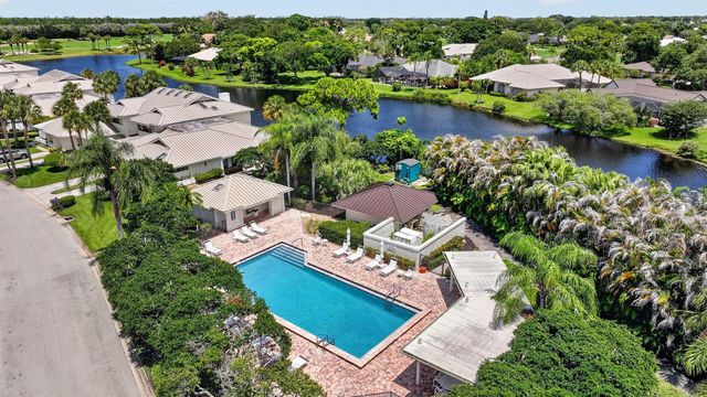 5632 SE Foxcross Place, Stuart, FL 34997