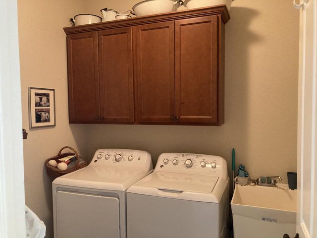 140 N Wild Flower LANE, Elkhorn, WI 53121