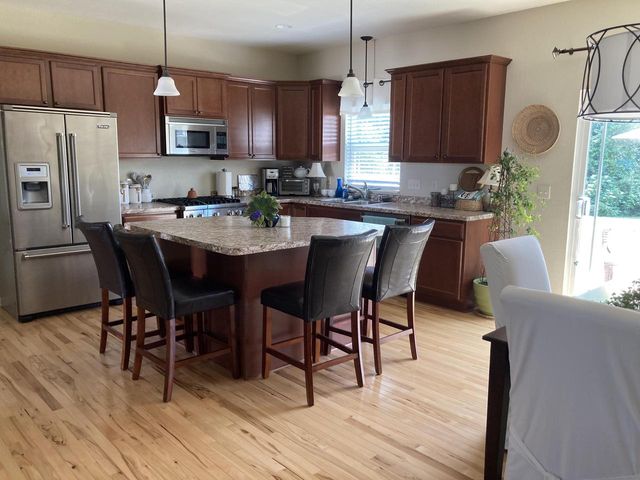 140 N Wild Flower LANE, Elkhorn, WI 53121