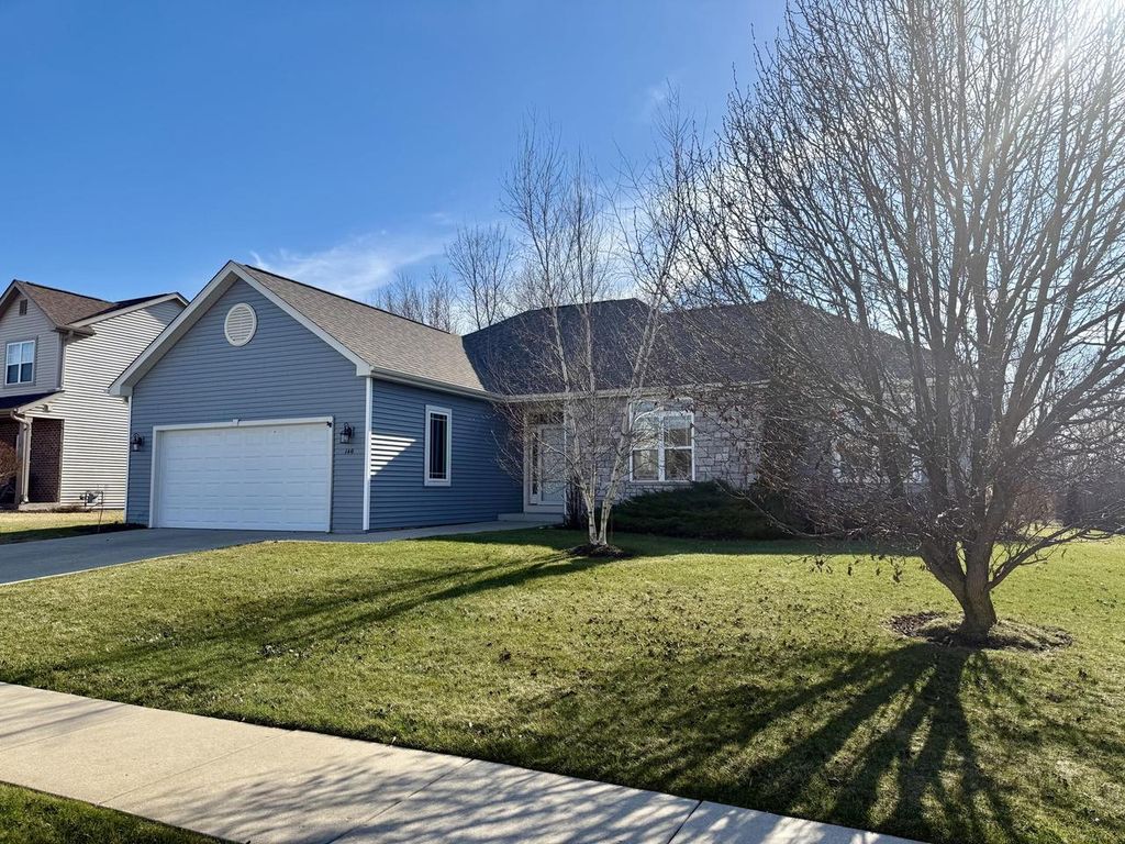 140 N Wild Flower LANE, Elkhorn, WI 53121