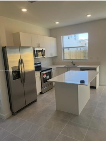 16300 SW 291st St, Homestead, FL 33033