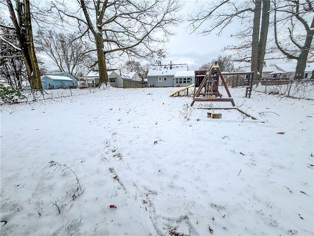 24 Varian Lane, Gates, NY 14624